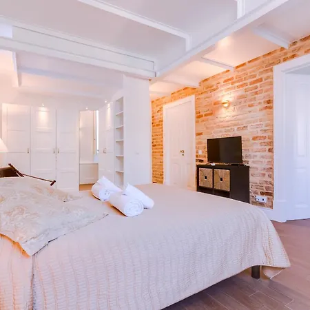 Privatunterkunft Blife Frankya Private